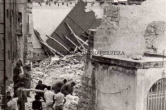 LA-CHIESETTA-ALLA-MARINA-MIRACOLOSAMENTE-RISPARMIATA-DALLE-BOMBE