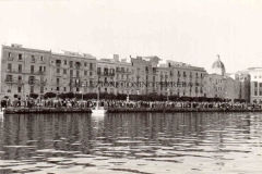 1959-LUGLIO-XIV-TRAVERSATA-DEL-PORTO-5