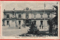 MONUMENTO-A-VITTORIO-EMANUELE-II-E-CASERMA-CARDELLA